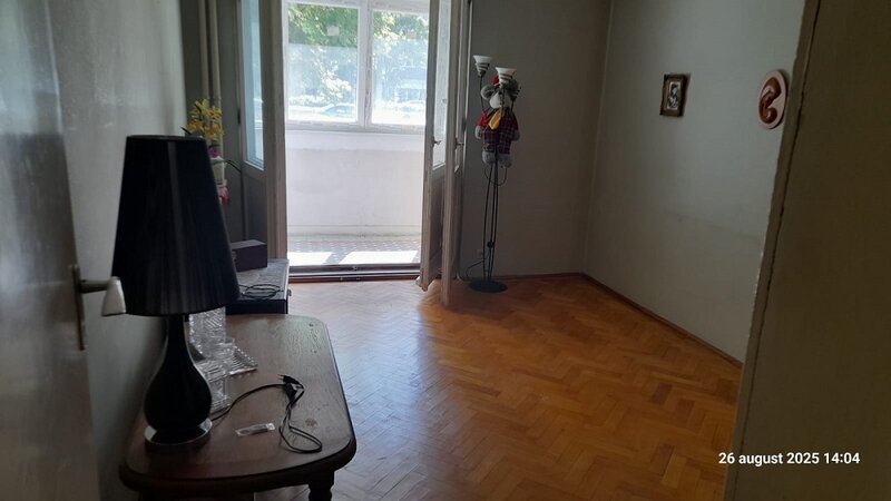 Lujerului 3 camere, 2 balcoane, stradal langa metrou Lujerului.